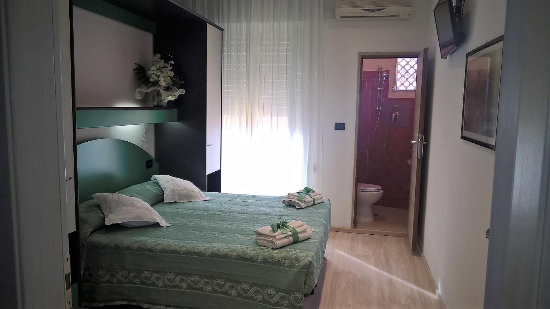 רימיני Hotel Tre Stelle מראה חיצוני תמונה